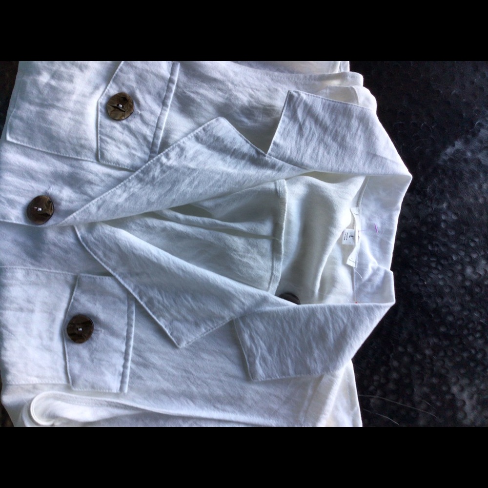 Top - Picture 4 of 4